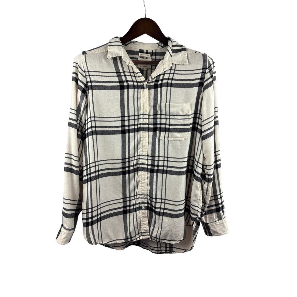 Women’s American Eagle Medium Boyfriend Fit Cream & Black Flannel